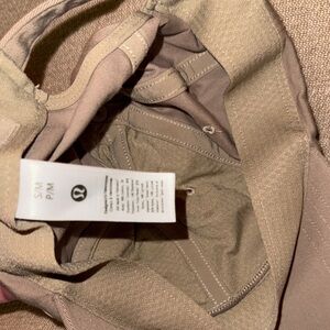 Lululemon Tan hat